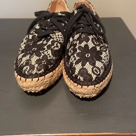 J/Slides Lace Espadrilles - Picture 5 of 6